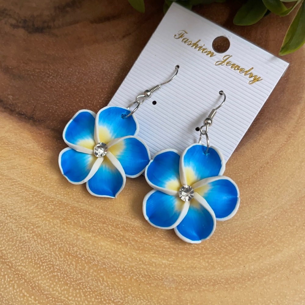 Beautiful Blue Plumeria Earrings NEW - Picture 2 of 4